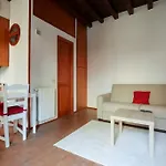 Charming Flat In Brera