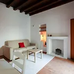 Charming Flat In Brera